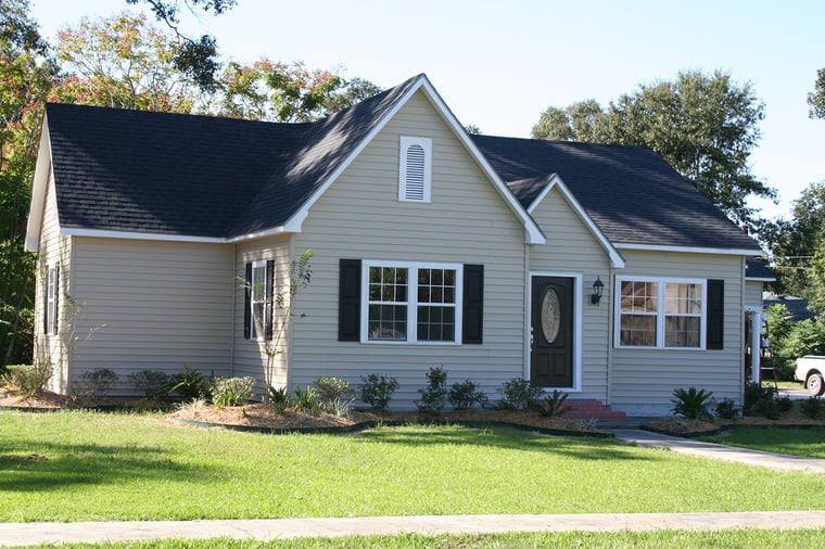 Use This Guide to Decide what Type of House Siding Is Right for You Use This Guide to Decide what Type of House Siding Is Right for You